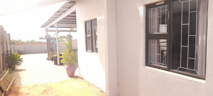 3 Bedroom Property for Sale in Koringberg Western Cape